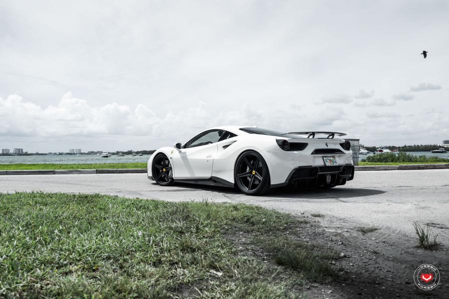  Ferrari 488 GTB on Vossen Wheels (M-X5) 2018 года  (фото 13 из 22)